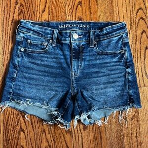 AE cutoff denim midi short